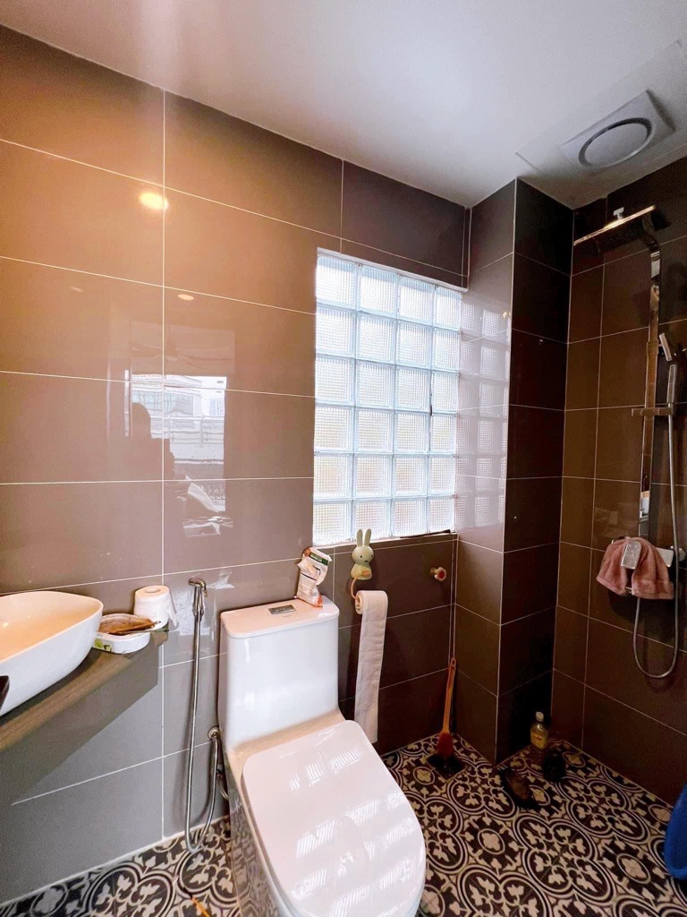 Bán nhà Minh Khai - diện tích 34,2m2 5 tầng - Lô góc - giá 23,5 tỷ