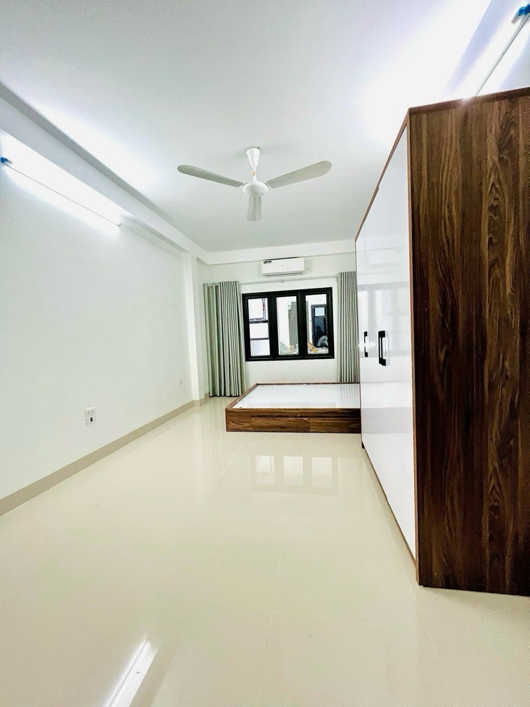 Bán nhà Vĩnh Tuy - diện tích 55m2 7 tầng - ô tô tránh - giá 21 tỷ