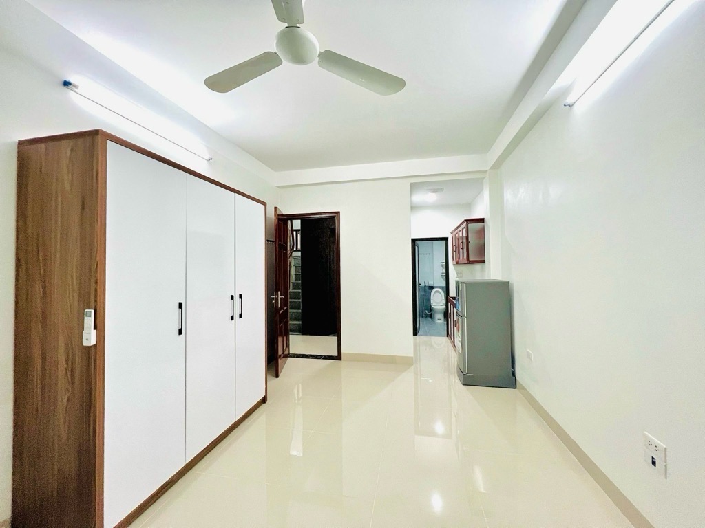 Bán nhà Vĩnh Tuy - diện tích 55m2 7 tầng - ô tô tránh - giá 21 tỷ