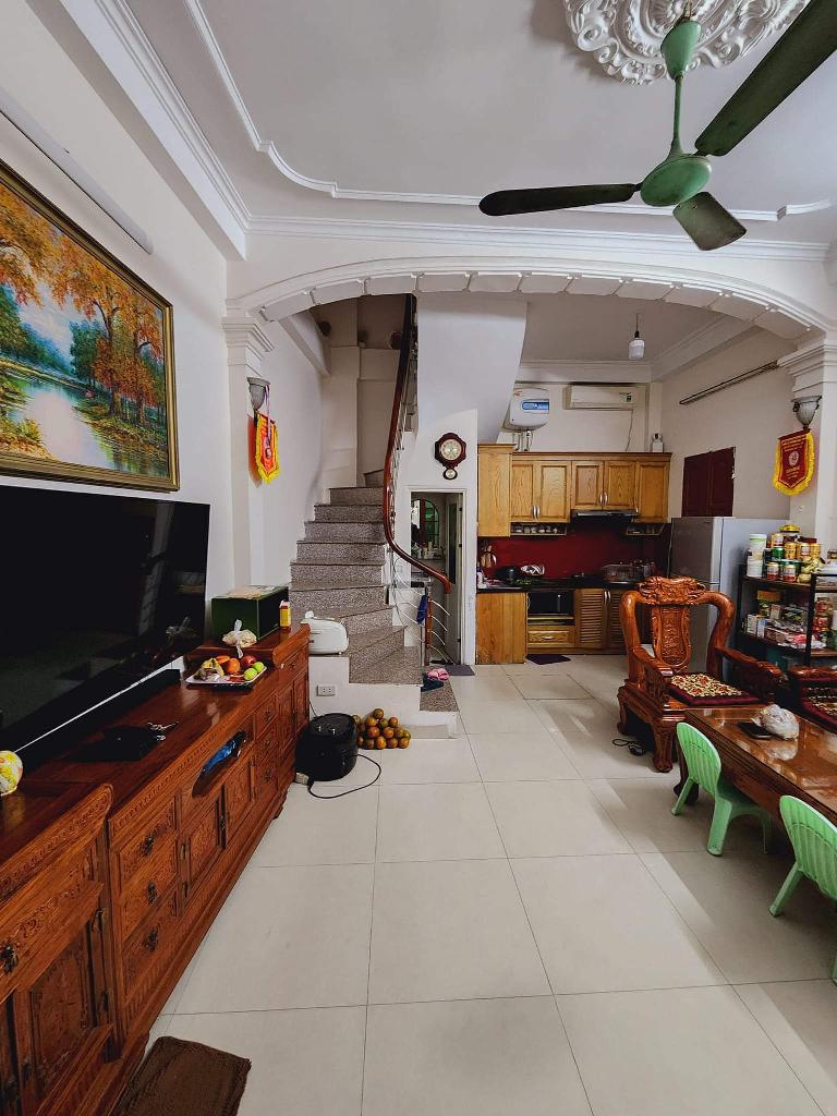 Bán nhà Giáp Nhất - diện tích 100m2 4 tầng - Mặt phố, kinh doanh đỉnh - giá 16,5 tỷ