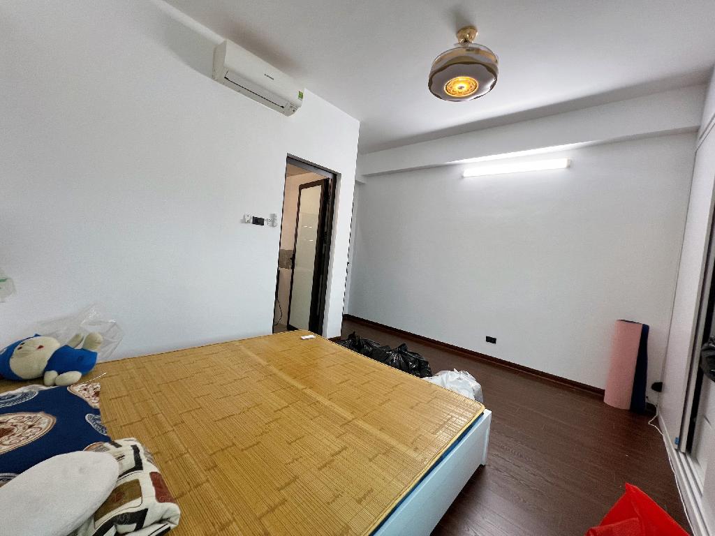 Bán nhà Lĩnh Nam - diện tích 92m2 1 tầng - Căn góc đẹp mới lung linh - giá 4,95 tỷ