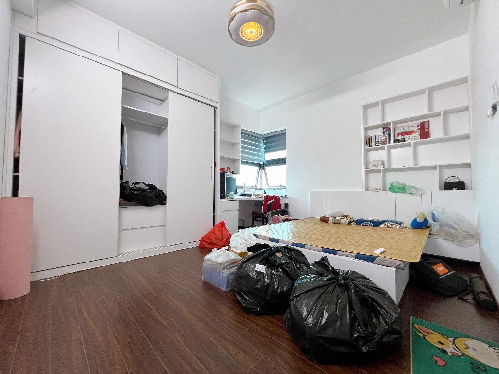 Bán nhà Lĩnh Nam - diện tích 92m2 1 tầng - Căn góc đẹp mới lung linh - giá 4,95 tỷ