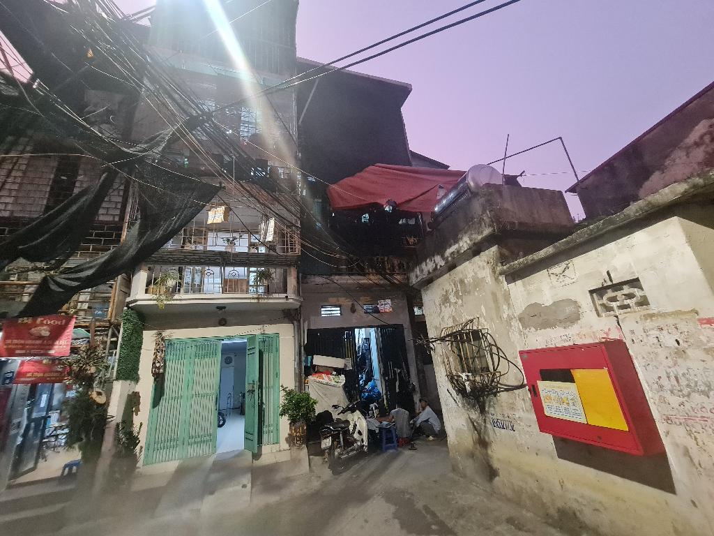 Bán nhà Văn Chương - diện tích 30,9m2 3 tầng - Ô tô đỗ cửa - giá 6,7 tỷ