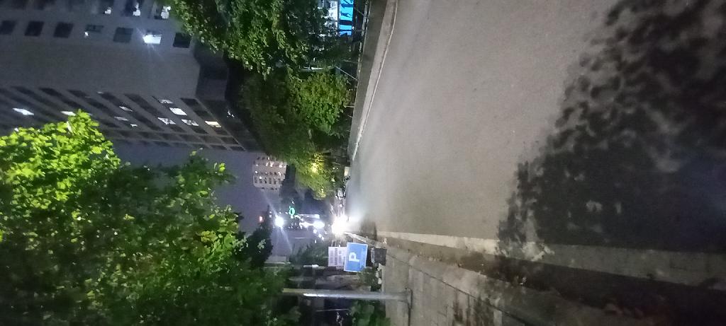 Bán nhà Lê Văn Lương - diện tích 126m2 5 tầng - Căn lô góc view 3 mặt thoáng tuyệt đẹp - giá 10,3 tỷ