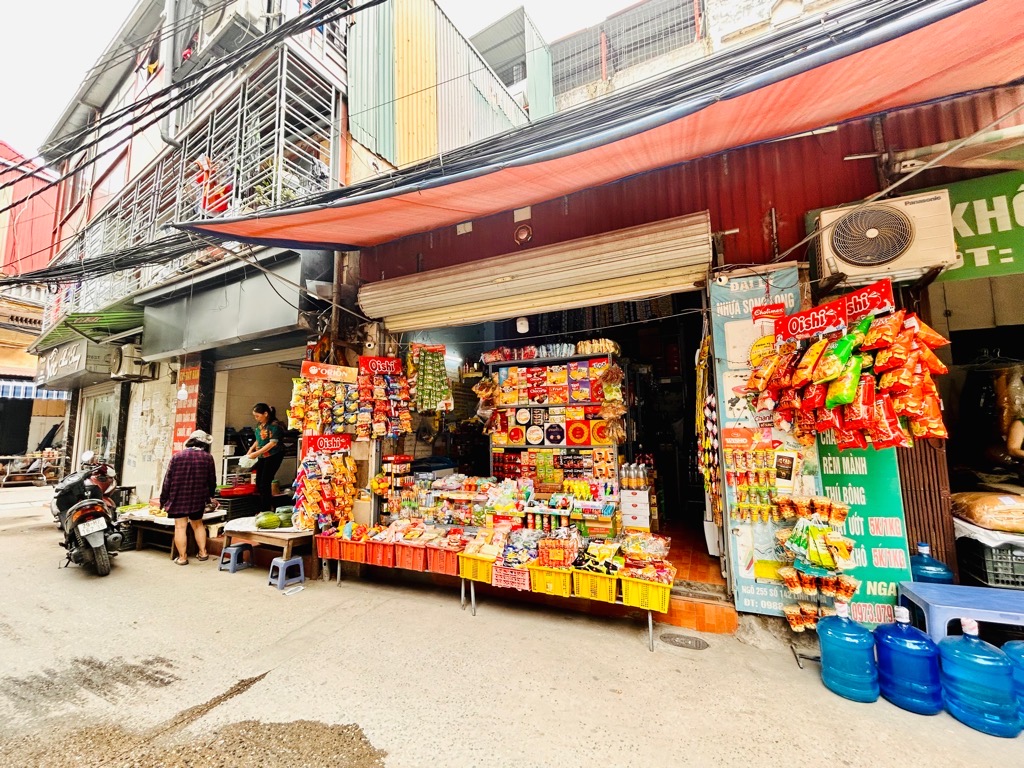 Bán nhà Lĩnh Nam - diện tích 30m2 2 tầng - Ô TÔ QUA NHÀ - giá 3,2 tỷ