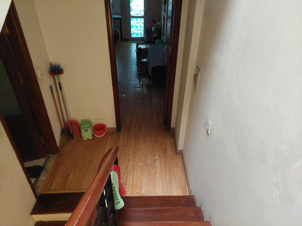 Bán nhà Hào Nam - diện tích 35m2 5 tầng - Ô tô đỗ cách nhà 10m - giá 7,5 tỷ