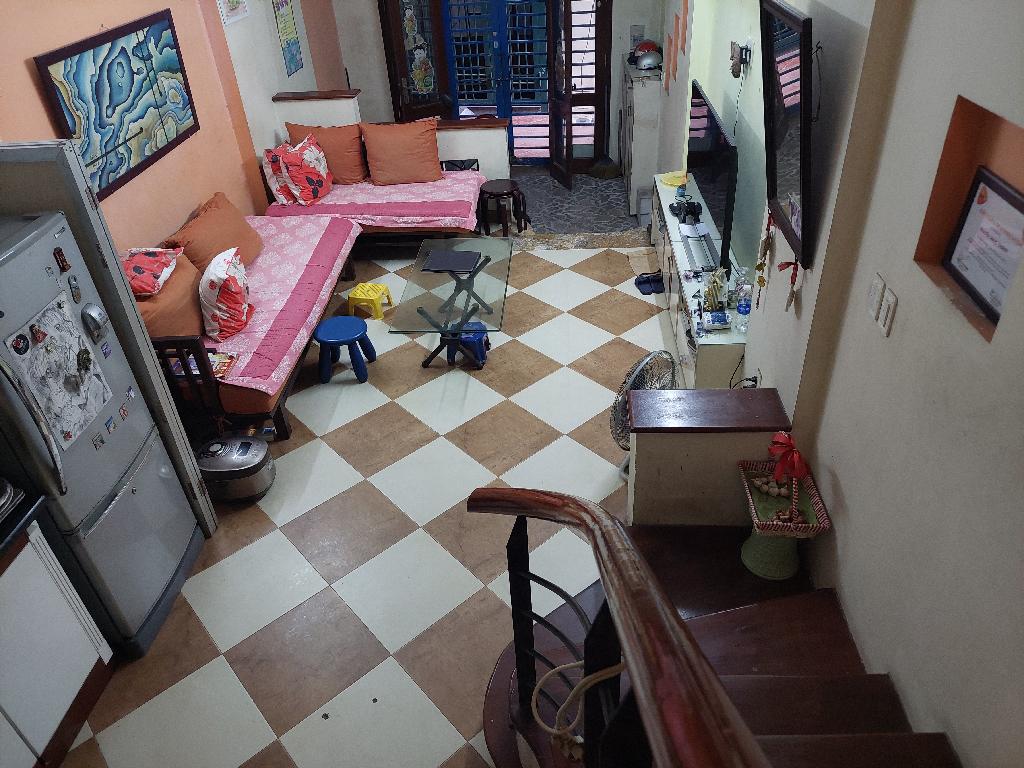 Bán nhà Hào Nam - diện tích 35m2 5 tầng - Ô tô đỗ cách nhà 10m - giá 7,5 tỷ