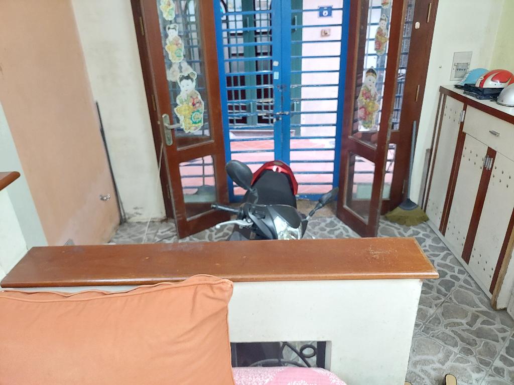 Bán nhà Hào Nam - diện tích 35m2 5 tầng - Ô tô đỗ cách nhà 10m - giá 7,5 tỷ