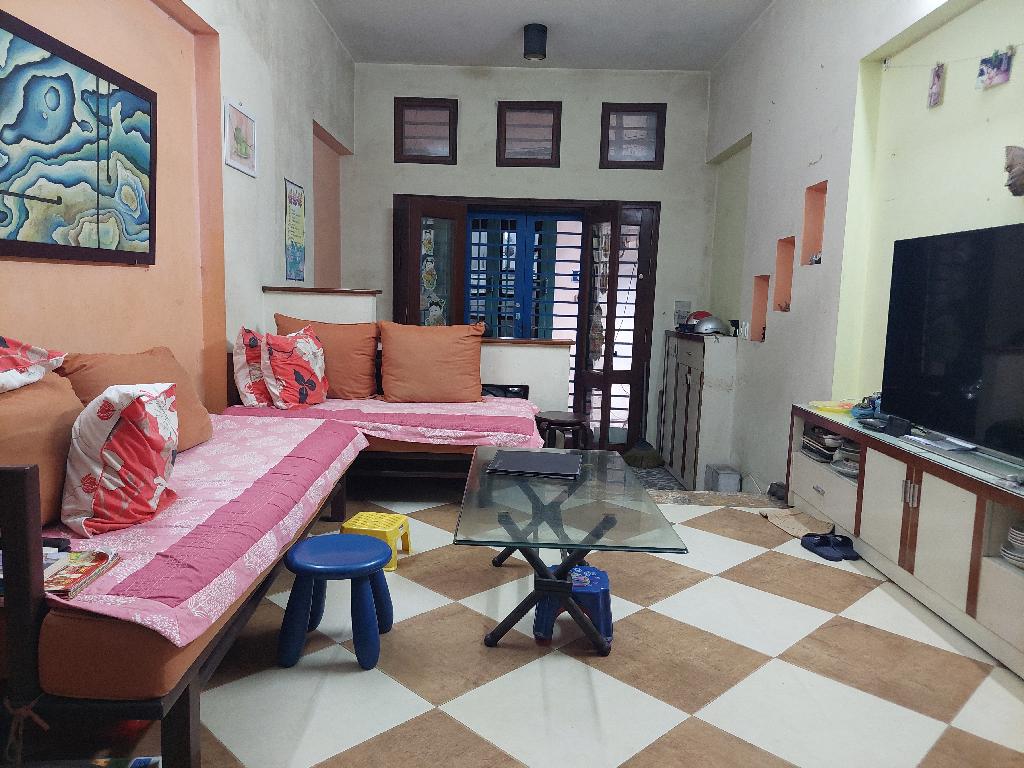 Bán nhà Hào Nam - diện tích 35m2 5 tầng - Ô tô đỗ cách nhà 10m - giá 7,5 tỷ