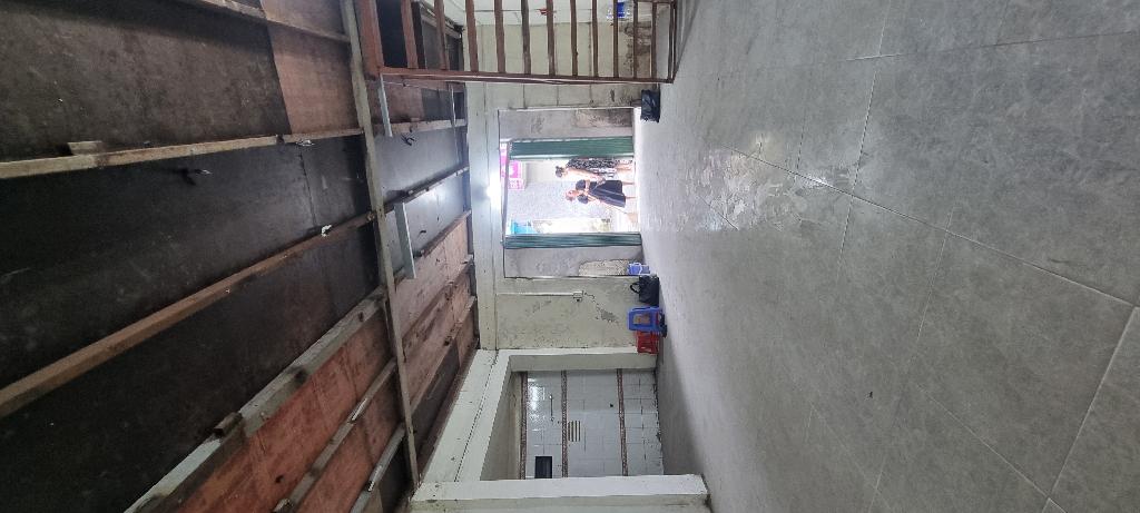 Bán nhà Nguyễn Khoái - diện tích 67m2 1 tầng - ô tô tránh cả 2 mặt tiền - giá 8 tỷ