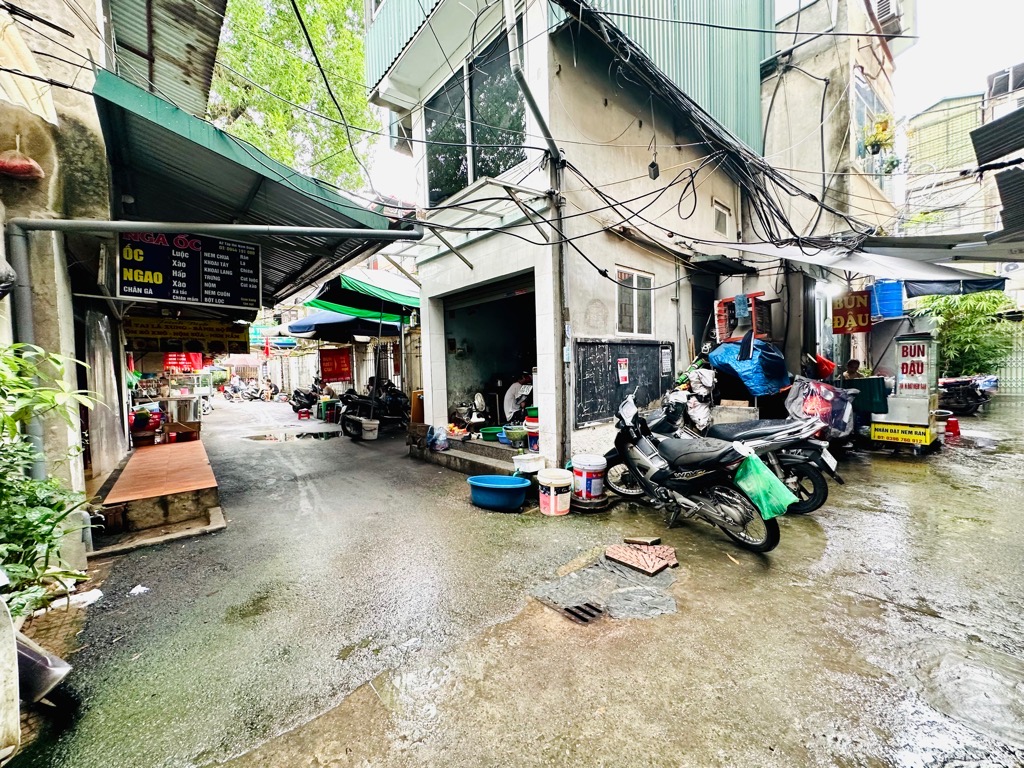 Bán nhà Hồ Đắc Di - diện tích 13m2 2 tầng - Ô TÔ ĐỖ CỬA - giá 2,28 tỷ