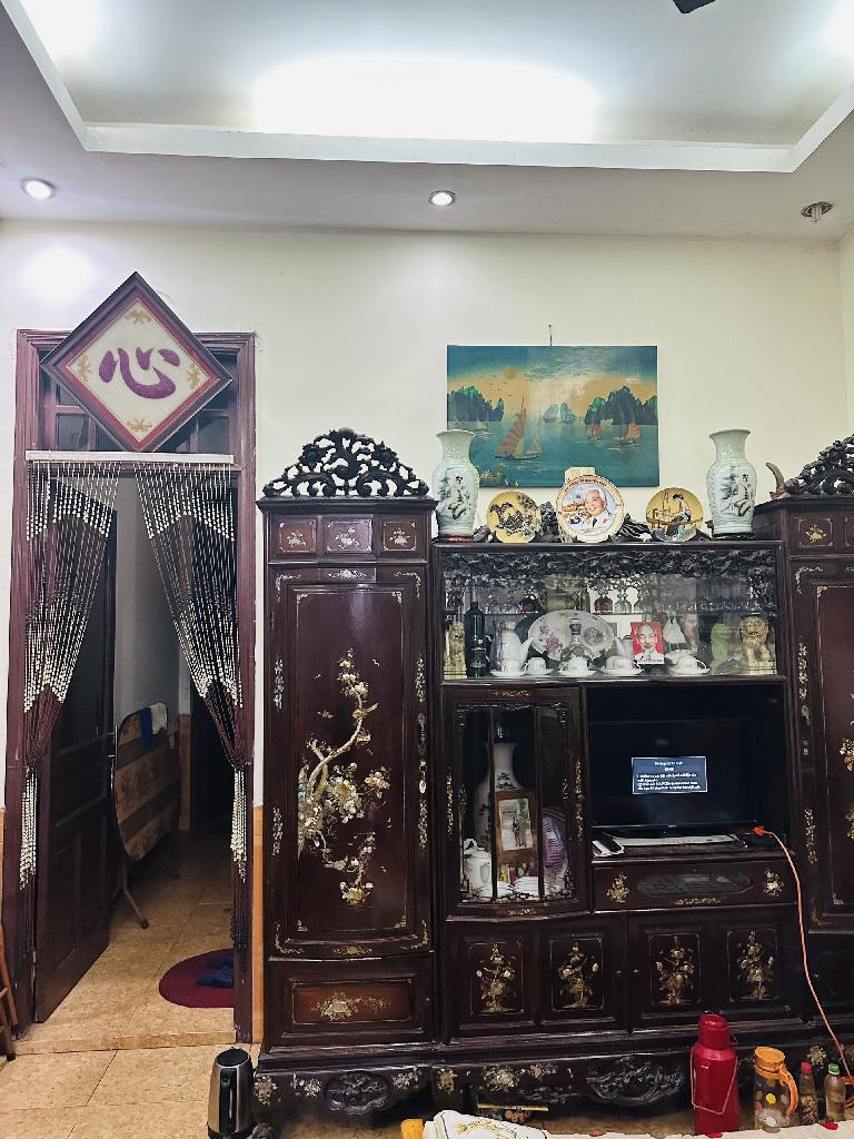 Bán nhà Trịnh Đình Cửu - diện tích 60m2 3 tầng - ô tô qua nhà - giá 13 tỷ