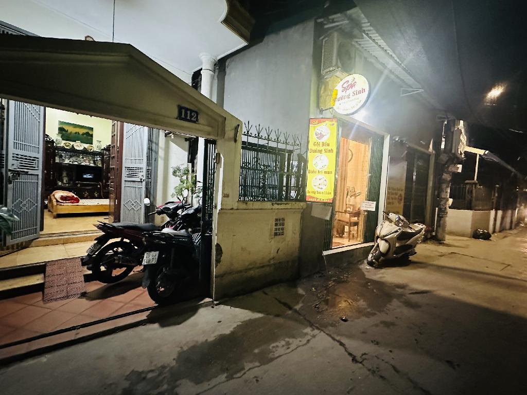 Bán nhà Trịnh Đình Cửu - diện tích 60m2 3 tầng - ô tô qua nhà - giá 13 tỷ