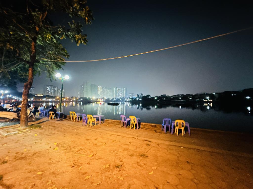 Bán nhà Trịnh Đình Cửu - diện tích 60m2 3 tầng - ô tô qua nhà - giá 13 tỷ