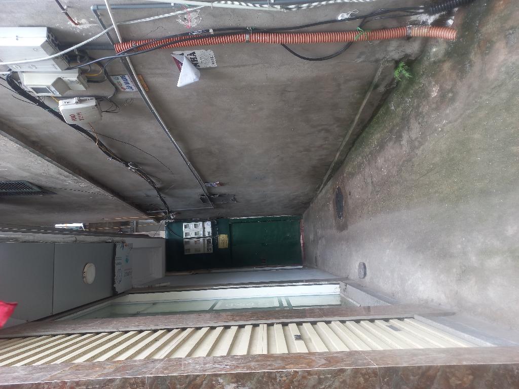 Bán nhà Minh Khai - diện tích 106m2 3 tầng - Nhà mặt phố kinh doanh tốt - giá 22 tỷ