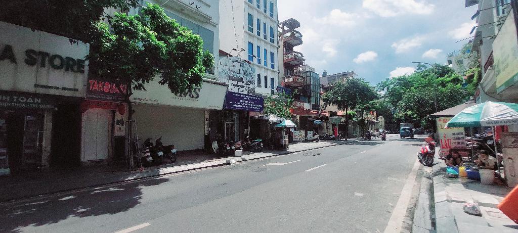 Bán nhà Nguyễn Khuyến - diện tích 48.7m2 2 tầng - Mặt phố cổ, kinh doanh sầm uất - giá 21 tỷ