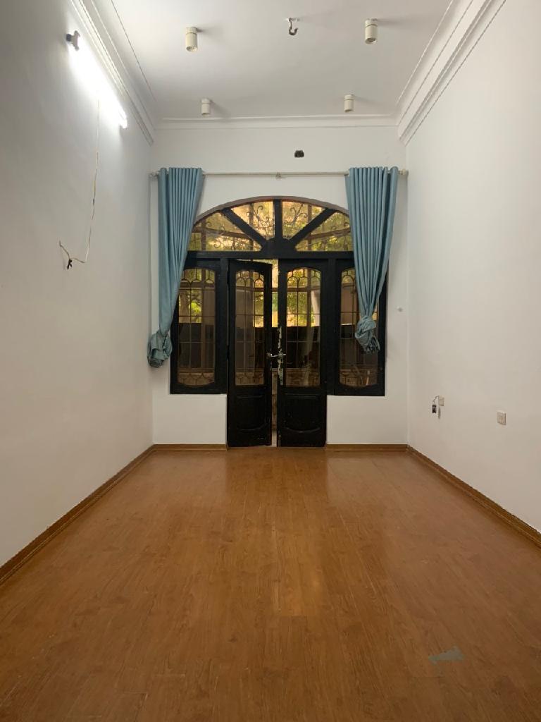 Bán nhà Tôn Đức Thắng - diện tích 42m2 5 tầng - Mặt phố kinh doanh sầm uất - giá 19 tỷ