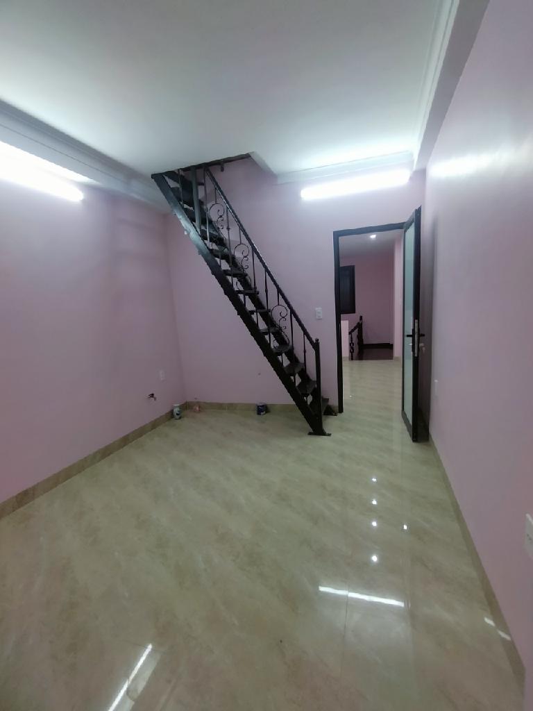 Bán nhà Quốc Tử Giám - diện tích 33m2 6 tầng - Mặt phố vỉa hè đá bóng, kinh doanh đỉnh - giá 22,5 tỷ