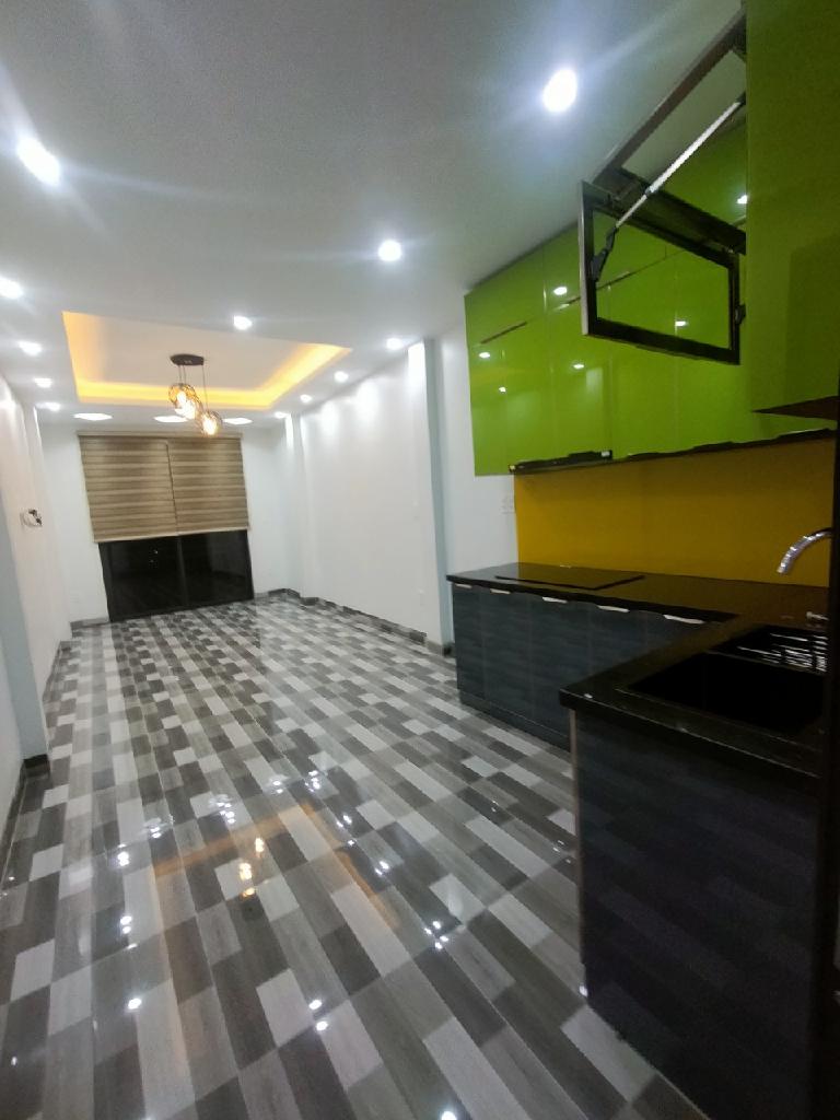 Bán nhà Quốc Tử Giám - diện tích 33m2 6 tầng - Mặt phố vỉa hè đá bóng, kinh doanh đỉnh - giá 22,5 tỷ