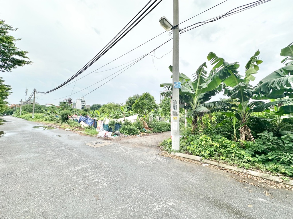 Bán nhà Hưng Phúc - diện tích 63m2 1 tầng - ô tô vào nhà - giá 0 tỷ