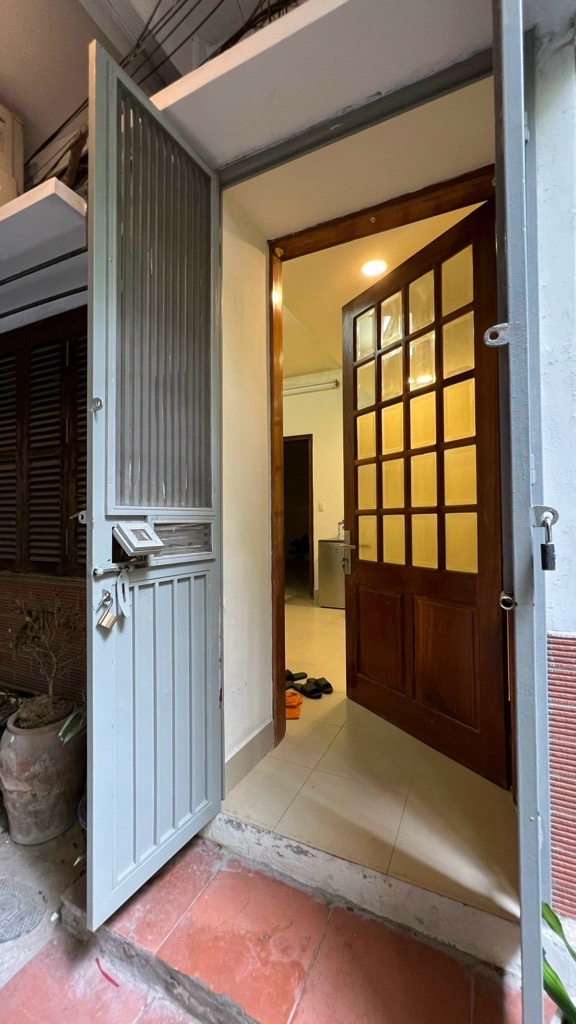 Bán nhà Nguyễn Khuyến - diện tích 29,3m2 1 tầng - Khu tập thể Tầng 1 đường sắt - giá 5,7 tỷ