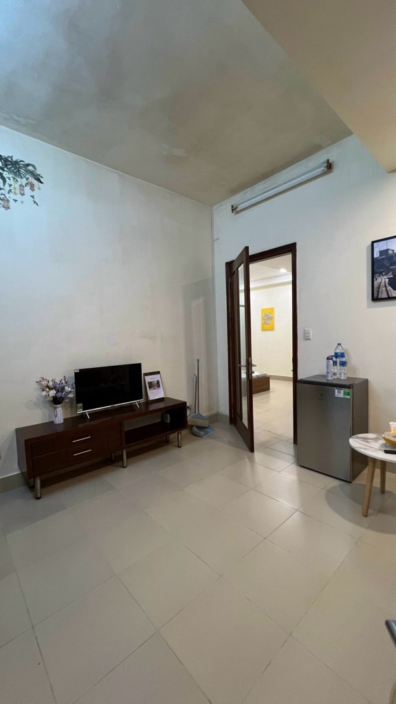 Bán nhà Nguyễn Khuyến - diện tích 29,3m2 1 tầng - Khu tập thể Tầng 1 đường sắt - giá 5,7 tỷ