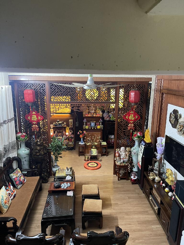 Bán nhà Lĩnh Nam - diện tích 81m2 6 tầng - Gần ô tô, lô góc - giá 20 tỷ