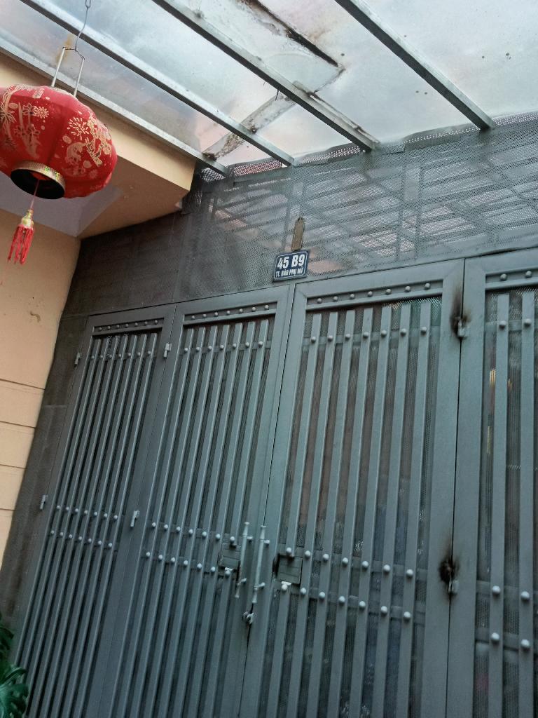 Bán nhà Lĩnh Nam - diện tích 81m2 6 tầng - Gần ô tô, lô góc - giá 20 tỷ