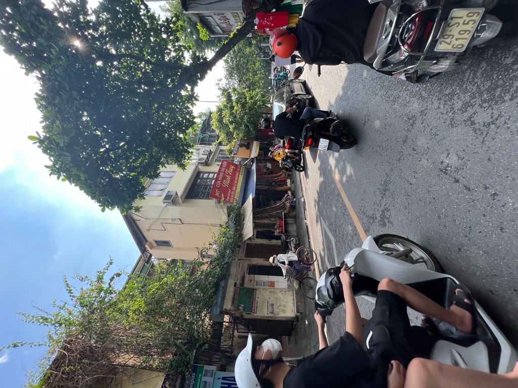 Bán nhà Tuệ Tĩnh - diện tích 14m2 1 tầng - Ô tô tránh - giá 12 tỷ