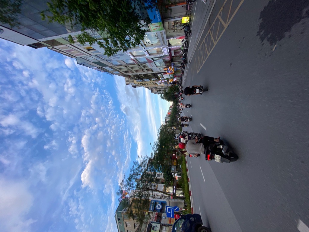 Bán nhà Xã Đàn 2 - diện tích 47m2 2 tầng - Ô tô đỗ cửa - giá 12 tỷ