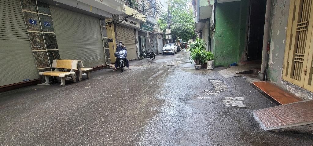 Bán nhà Bùi Xương Trạch - diện tích 139m2 2 tầng - Ô TÔ CHẠY VÒNG QUANH - giá 18 tỷ