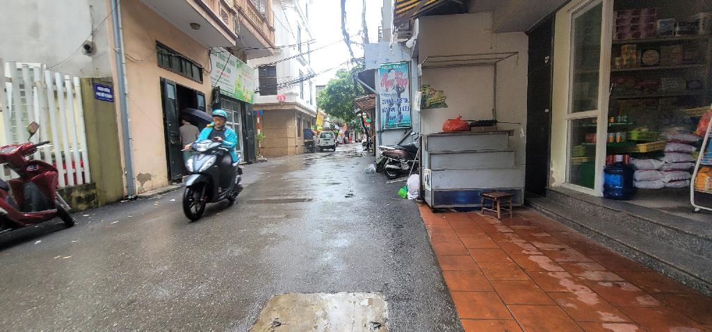 Bán nhà Bùi Xương Trạch - diện tích 139m2 2 tầng - Ô TÔ CHẠY VÒNG QUANH - giá 18 tỷ