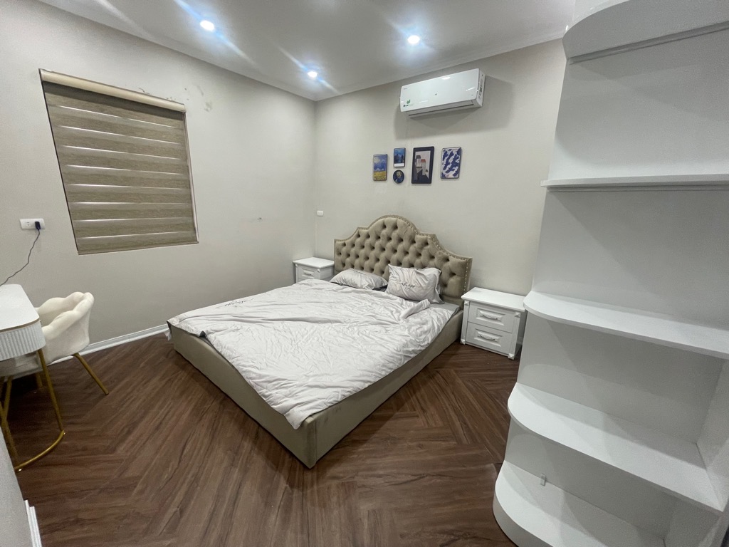 Bán nhà Lý Văn Phức - diện tích 36m2 2 tầng - Ô TÔ ĐỖ CHÂN CẦU THANG - giá 5,9 tỷ