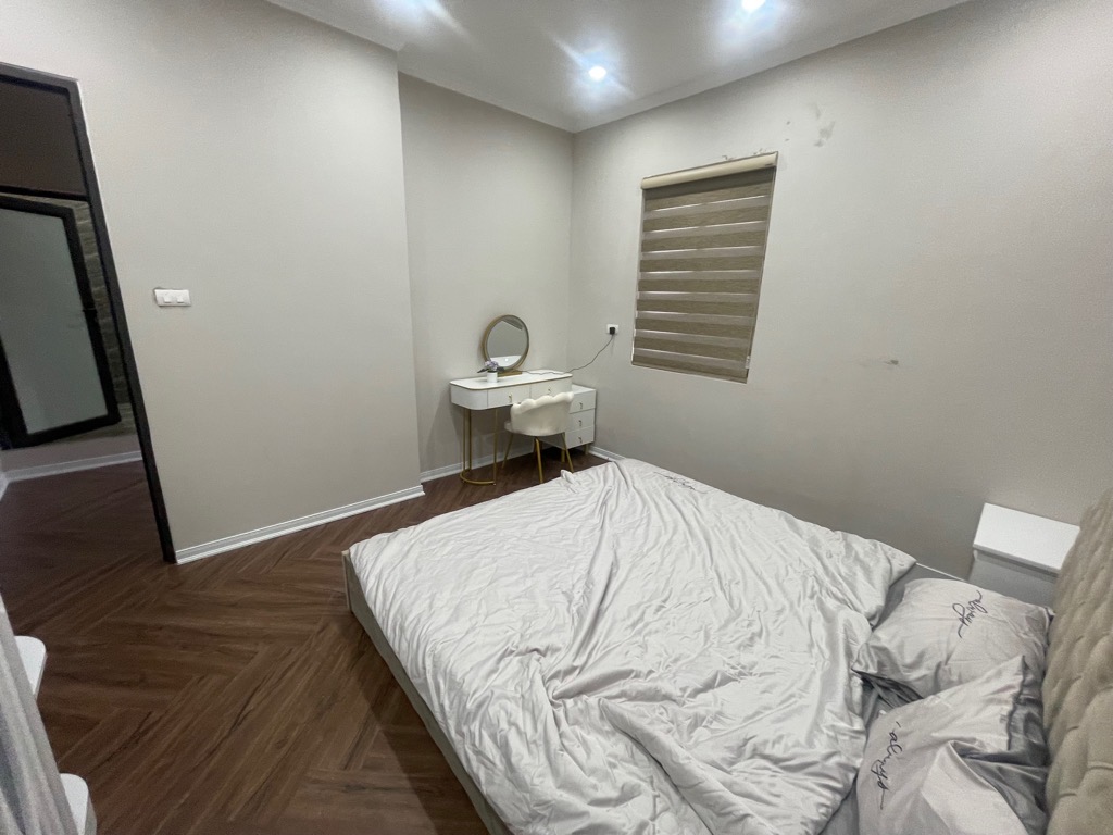 Bán nhà Lý Văn Phức - diện tích 36m2 2 tầng - Ô TÔ ĐỖ CHÂN CẦU THANG - giá 5,9 tỷ