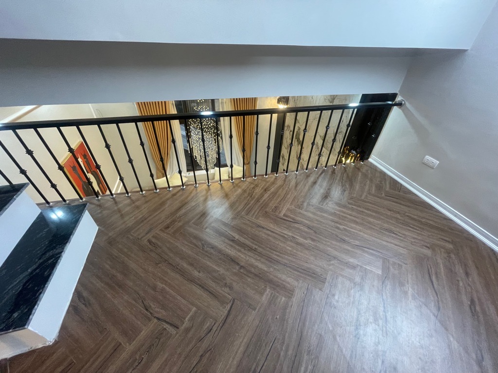 Bán nhà Lý Văn Phức - diện tích 36m2 2 tầng - Ô TÔ ĐỖ CHÂN CẦU THANG - giá 5,9 tỷ