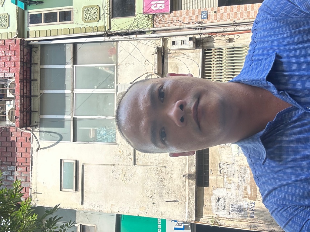 Bán nhà Trần Quý Cáp - diện tích 19m2 3 tầng - mặt phố kinh doanh sầm uất - giá 4,6 tỷ