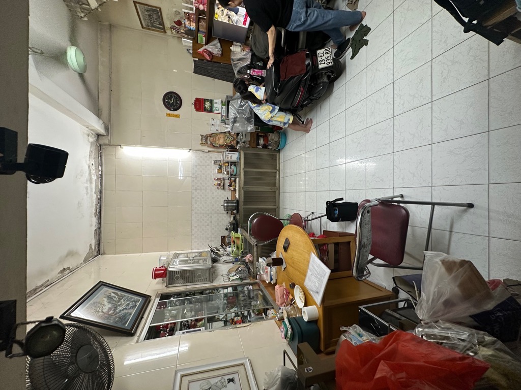 Bán nhà Trần Quý Cáp - diện tích 19m2 3 tầng - mặt phố kinh doanh sầm uất - giá 4,6 tỷ