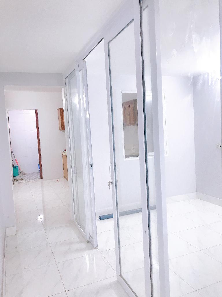 Bán nhà Giải Phóng - diện tích 90m2 2 tầng - Ô tô tránh - giá 7,3 tỷ