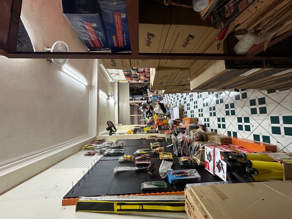 Bán nhà Nguyễn Công Trứ - diện tích 75m2 1 tầng - ô tô đỗ cửa - giá 6 tỷ