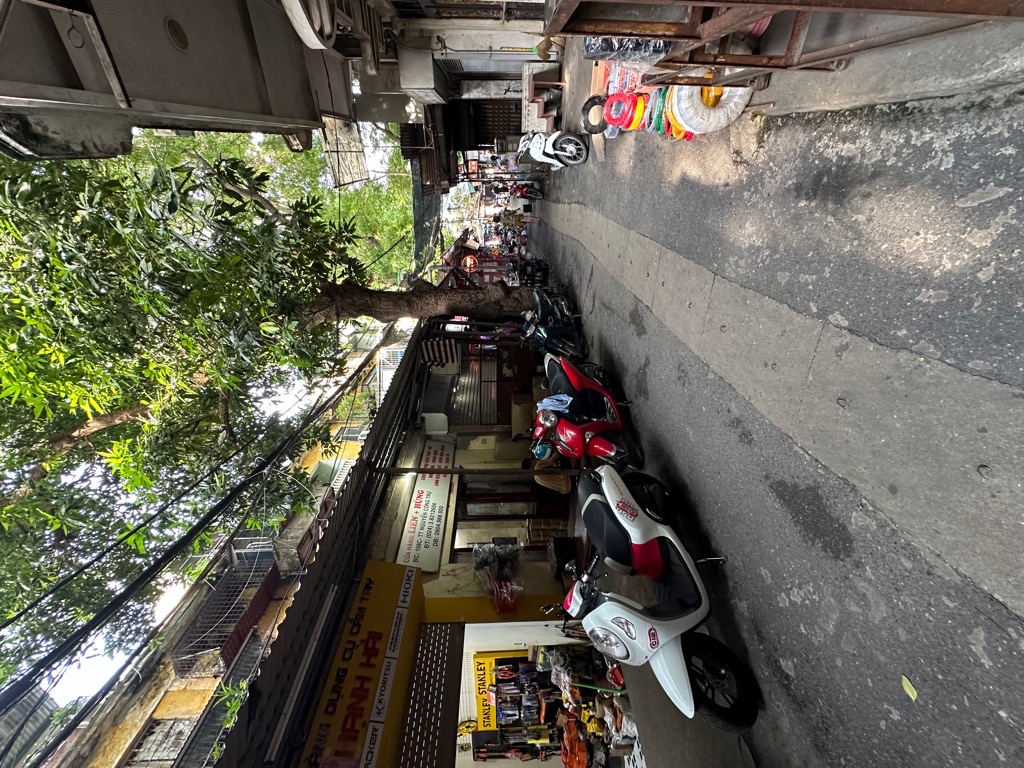 Bán nhà Nguyễn Công Trứ - diện tích 75m2 1 tầng - ô tô đỗ cửa - giá 6 tỷ