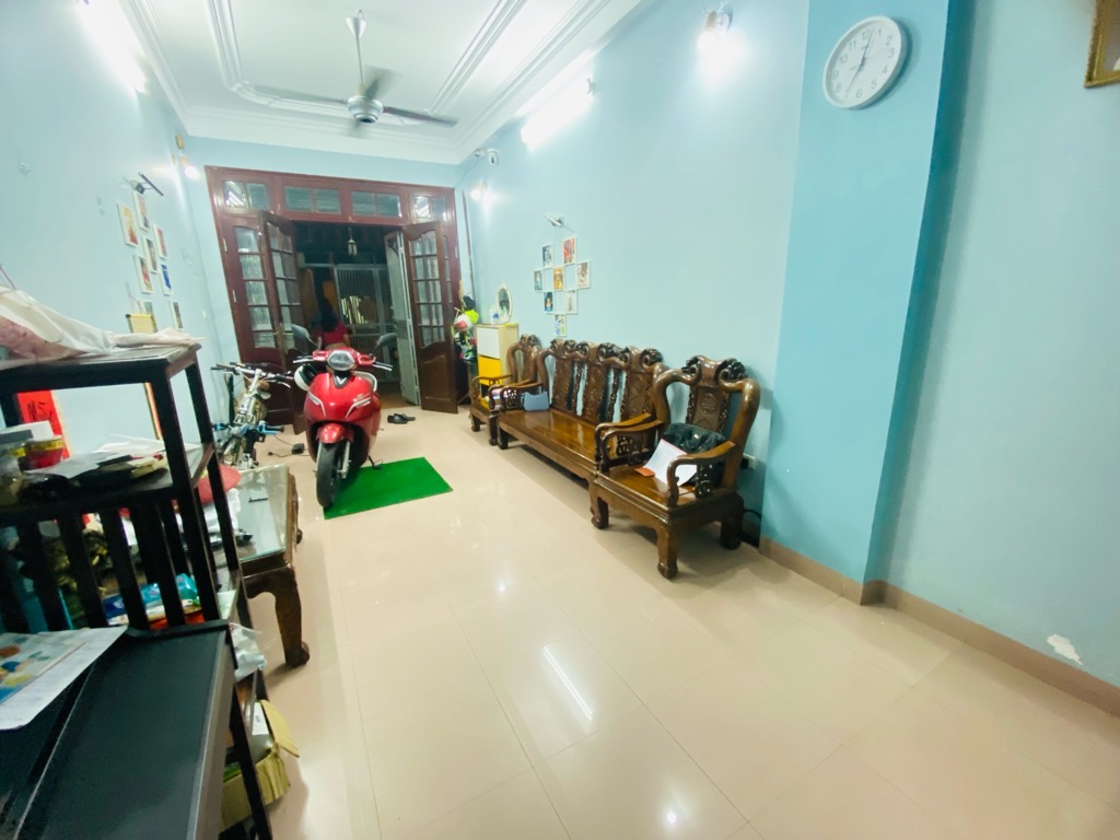 Bán nhà Hoàng Đạo Thành - diện tích 58m2 4 tầng - Ô TÔ TRÁNH - giá 13,8 tỷ