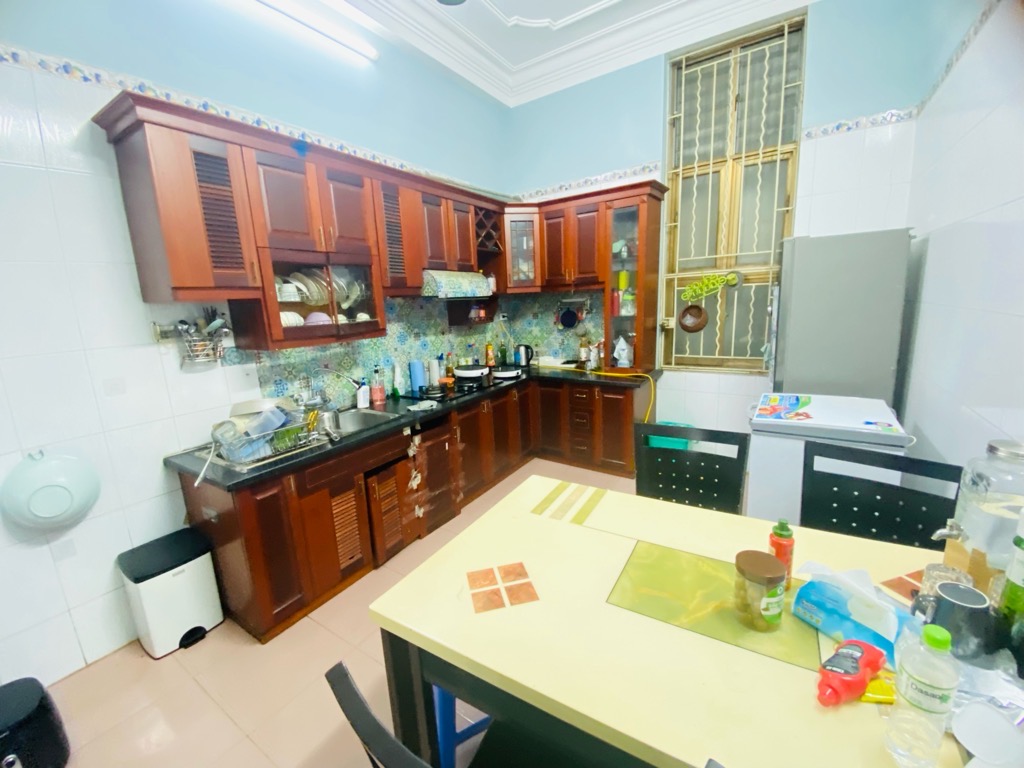 Bán nhà Hoàng Đạo Thành - diện tích 58m2 4 tầng - Ô TÔ TRÁNH - giá 13,8 tỷ