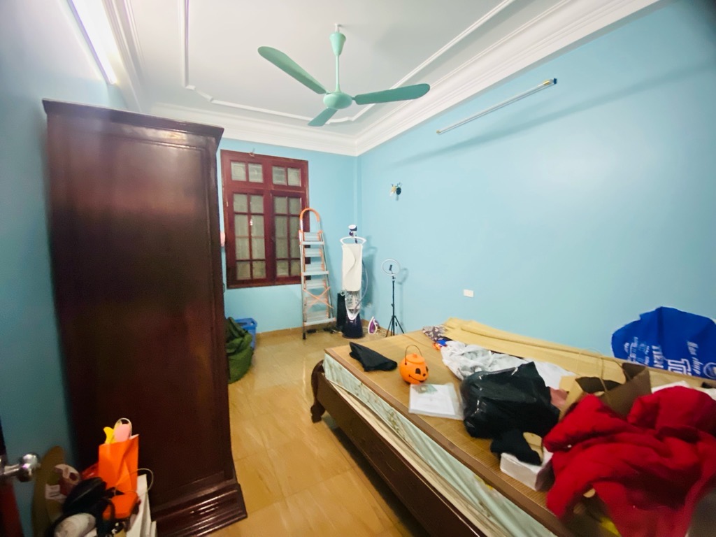 Bán nhà Hoàng Đạo Thành - diện tích 58m2 4 tầng - Ô TÔ TRÁNH - giá 13,8 tỷ