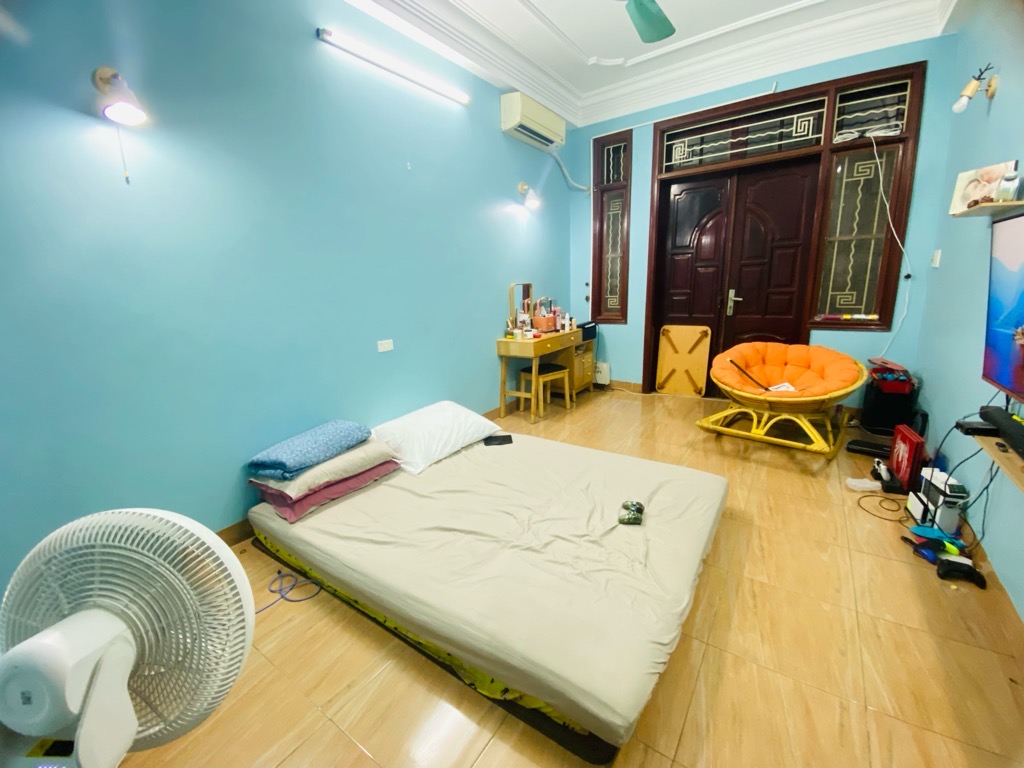 Bán nhà Hoàng Đạo Thành - diện tích 58m2 4 tầng - Ô TÔ TRÁNH - giá 13,8 tỷ