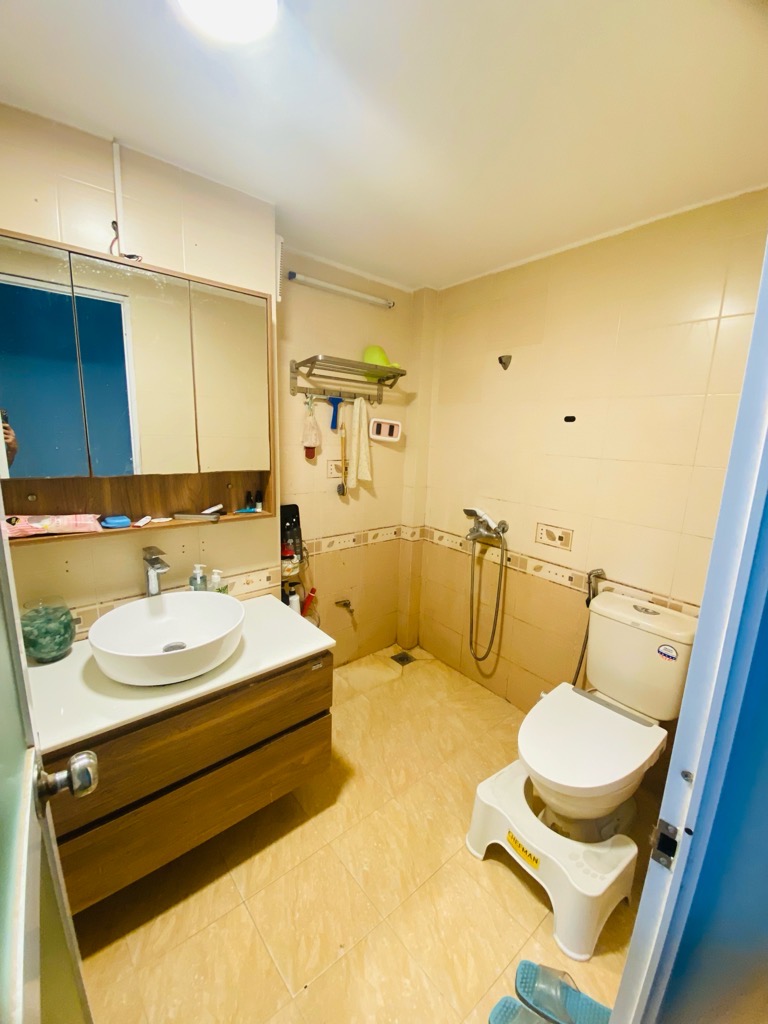 Bán nhà Hoàng Đạo Thành - diện tích 58m2 4 tầng - Ô TÔ TRÁNH - giá 13,8 tỷ