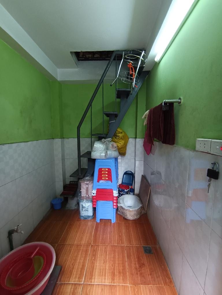 Bán nhà Đặng Trần Côn - diện tích 4m2 4 tầng - Nhà cách phố 10m - giá 1,4 tỷ