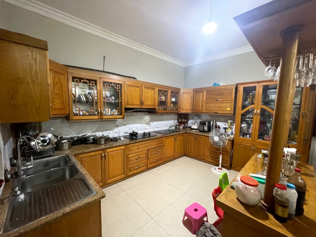 Bán nhà Trần Phú - diện tích 96m2 5 tầng - Biệt thự sân vườn - giá 17 tỷ