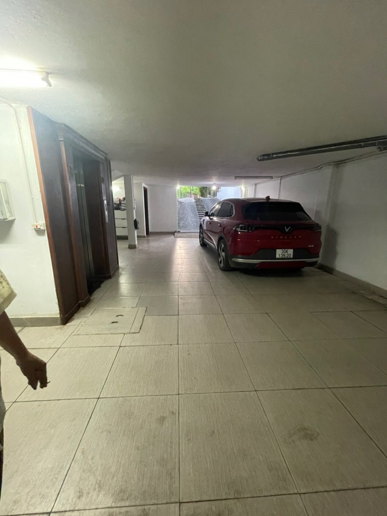 Bán nhà Trần Phú - diện tích 96m2 5 tầng - Biệt thự sân vườn - giá 17 tỷ