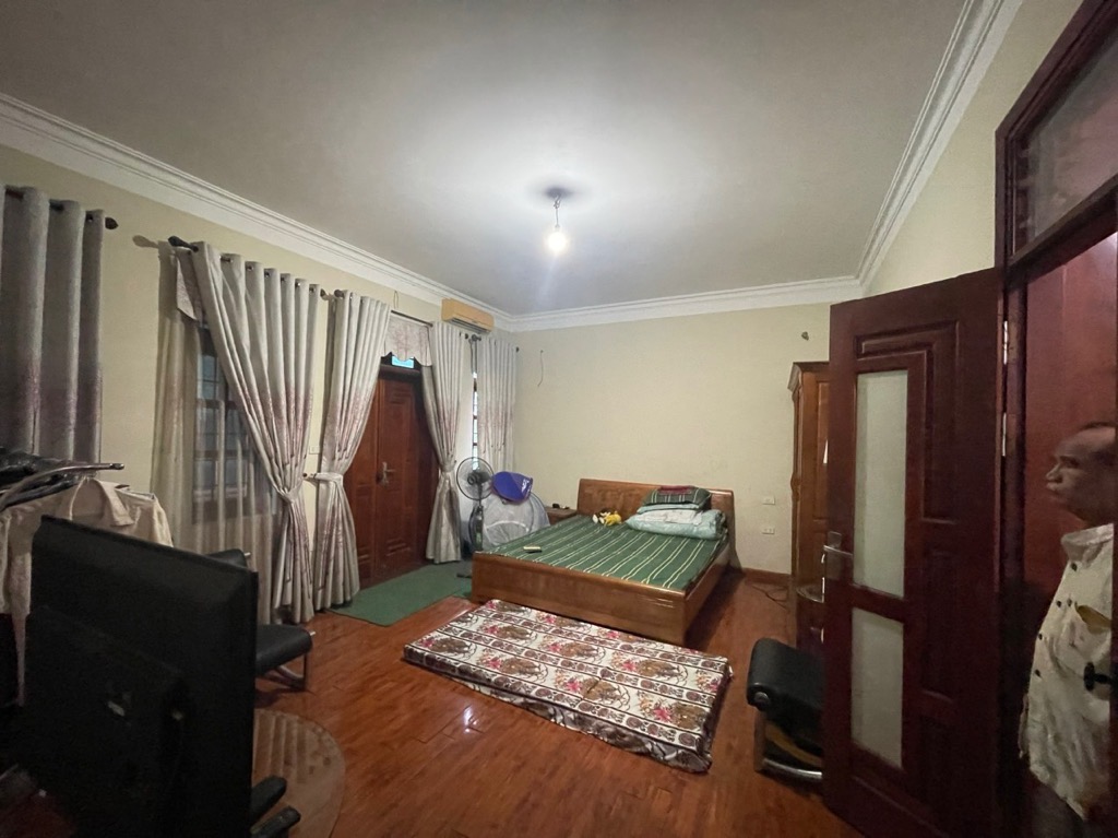 Bán nhà Trần Phú - diện tích 96m2 5 tầng - Biệt thự sân vườn - giá 17 tỷ