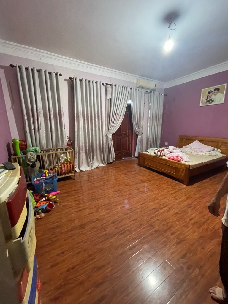 Bán nhà Trần Phú - diện tích 96m2 5 tầng - Biệt thự sân vườn - giá 17 tỷ